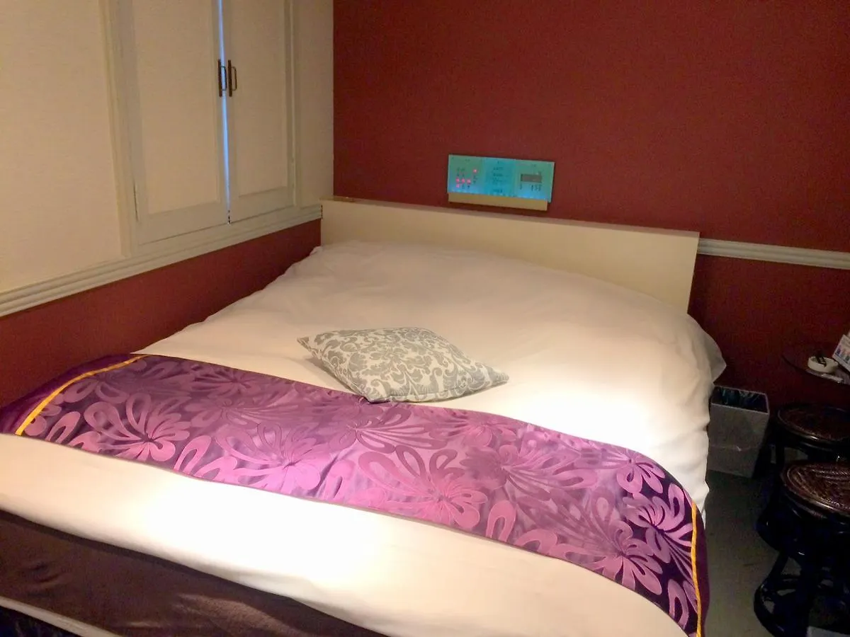 Hotel U Tokyo 3*,